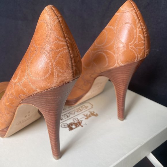 size 7.5 heels Coach C logo A3074 Basil veg leather whiskey platform high cognac - Picture 7 of 10